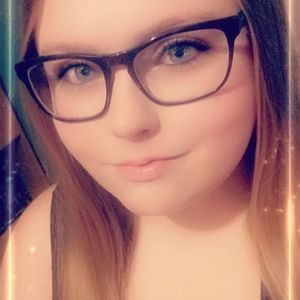 Meet your Posher, Whitney